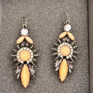 RESIN GEMS MINGLED SHINING FLOWER WITH TASSEL DESIGN FASHION EARRINGS
